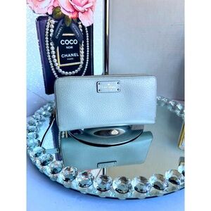 Kate Spade Women's Wallet Light Grey NWOT